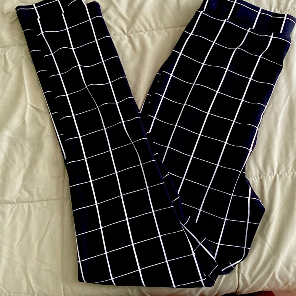 Black & white checkered dress pants, stretchy & breathable